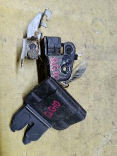 Замок крышки багажника на Nissan Bluebird Sylphy QG10