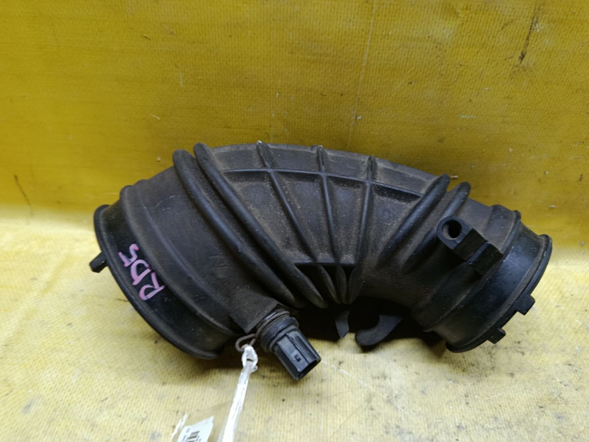 Патрубок воздушн.фильтра на Honda Cr-V RD5 K20A Фото 1