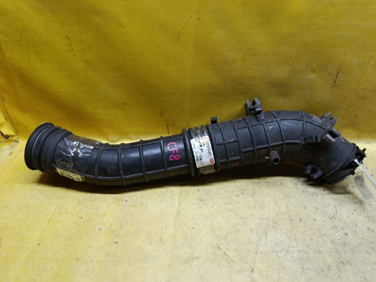 Патрубок воздушн.фильтра на Honda Accord CF8 F20B Фото 1