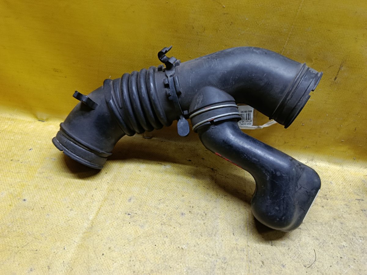Патрубок воздушн.фильтра 17881-74480 на Toyota Corona ST191 3S-FE Фото 1