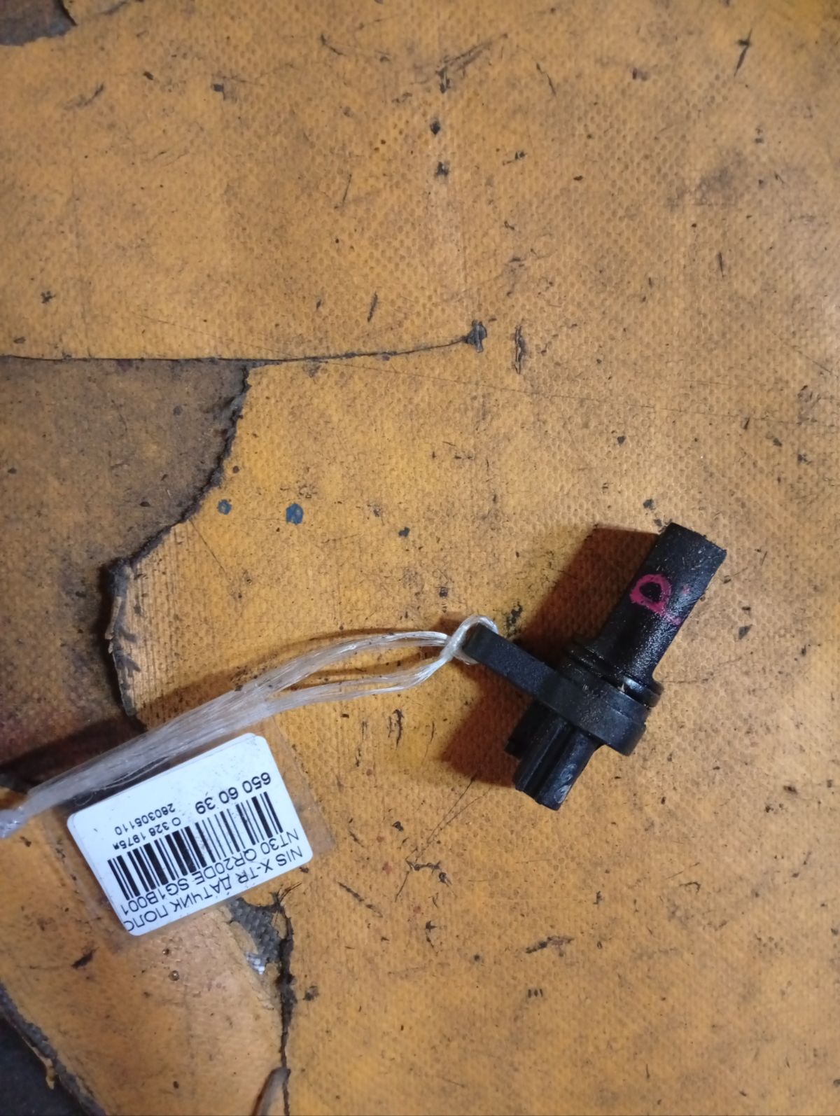 Датчик положения распредвала 23731-6N205, 23731-6N206, 23731-6N20A, 23731-6N20C, 23731-6N21A на Nissan X-Trail NT30 QR20DE Фото 2