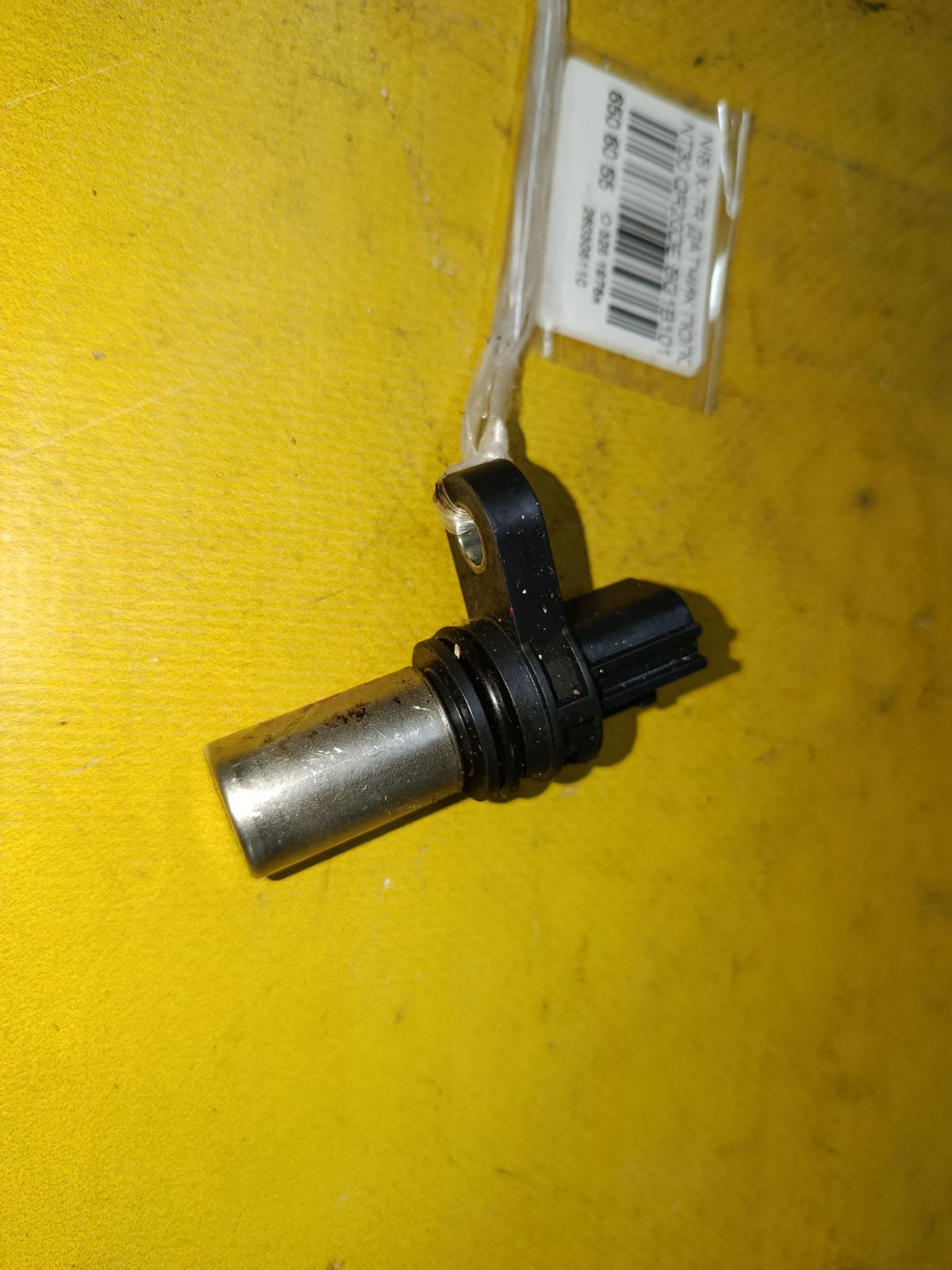 Датчик положения коленвала 23731 6N200 на Nissan X-Trail NT30 QR20DE Фото 1