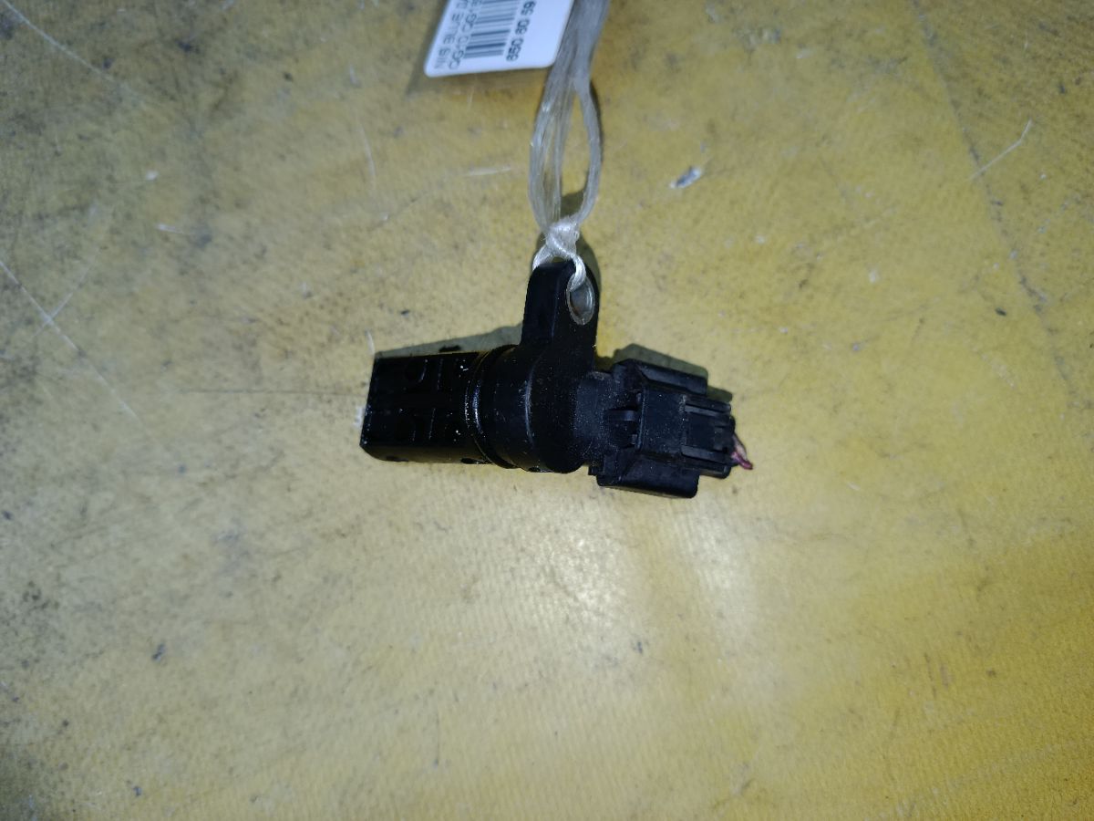 Датчик положения распредвала 23731 4M50B, 237314M505, 237314M506, 61644002, LC-326-0001 на Nissan Bluebird Sylphy QG10 QG18DE Фото 1