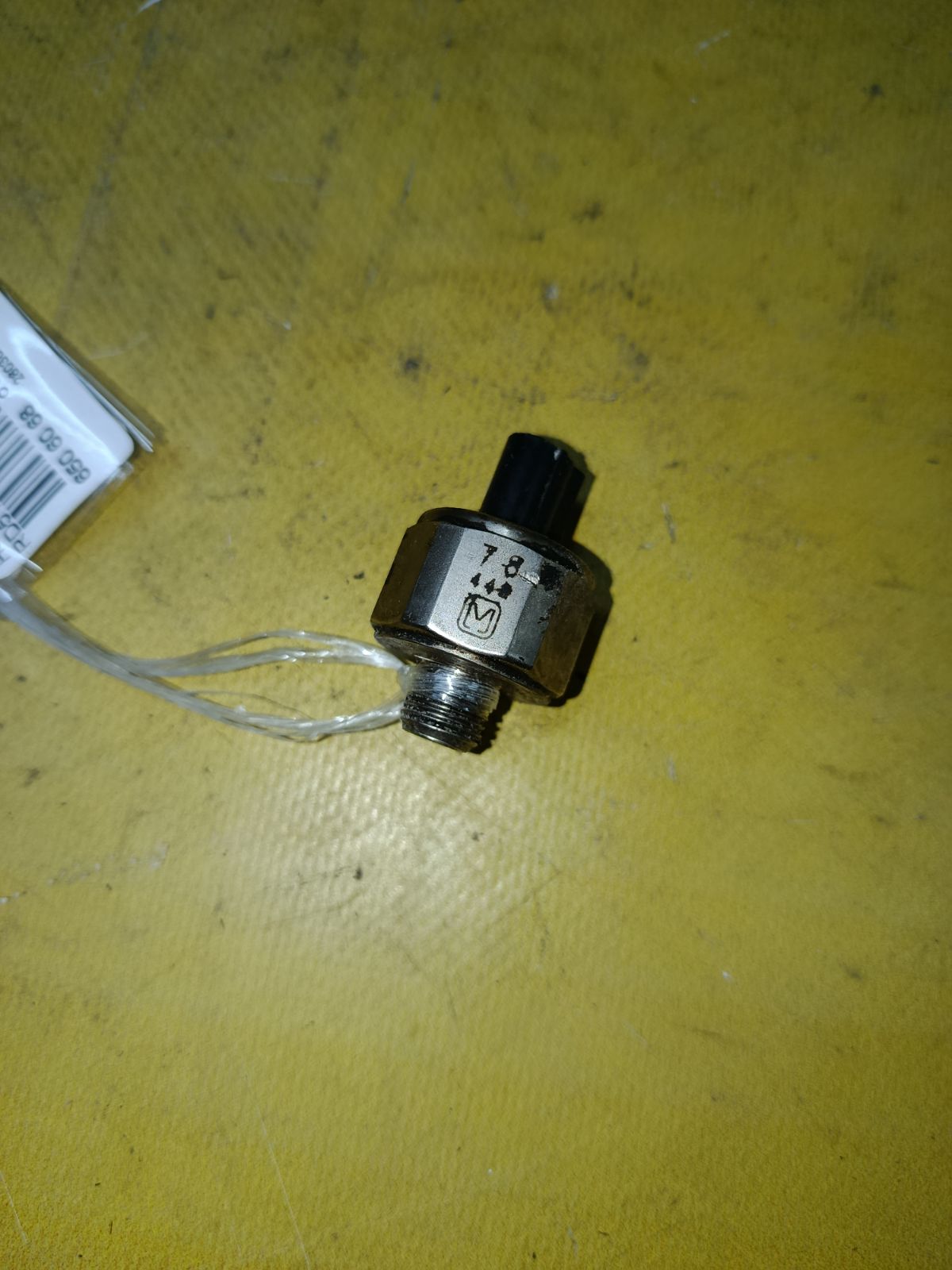 Датчик детонации 30530 PNA 003 на Honda Cr-V RD5 K20A Фото 1