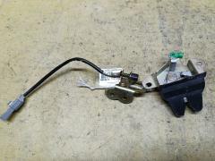 Замок крышки багажника на Toyota Corona Premio ST210