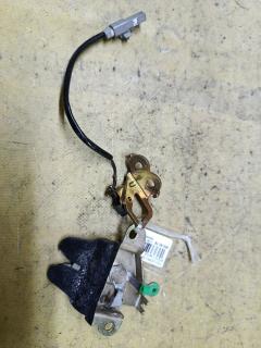 Замок крышки багажника на Toyota Corona Premio ST210