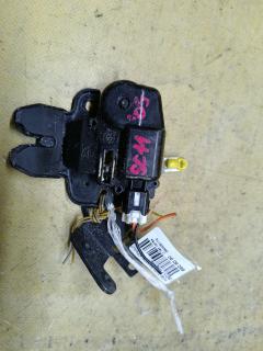 Замок крышки багажника на Nissan Tiida Latio SC11