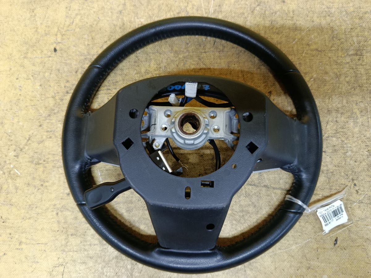 Руль на Toyota Tank M900A Фото 5