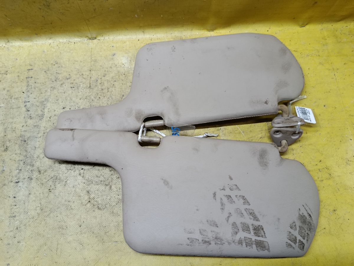 Козырек от солнца на Nissan Sunny FB15 Фото 1