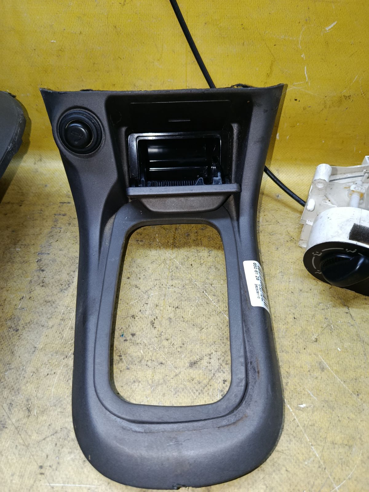 Блок управления климатконтроля на Nissan Sunny FB15 QG15DE Фото 5