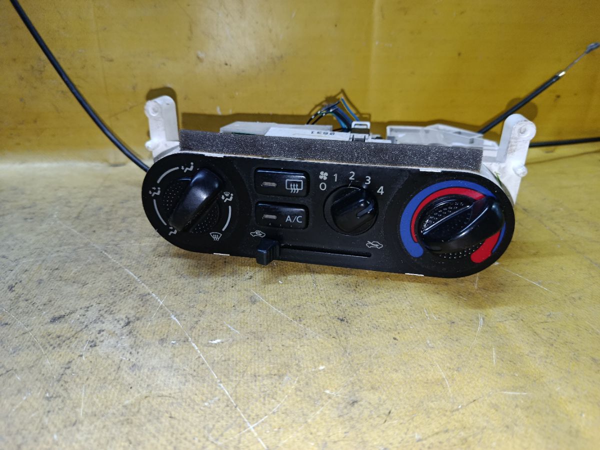 Блок управления климатконтроля на Nissan Sunny FB15 QG15DE Фото 7