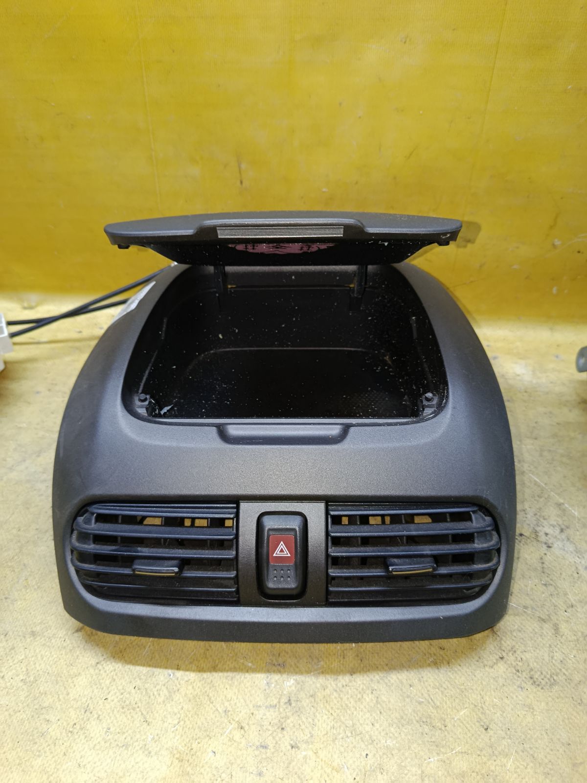 Блок управления климатконтроля на Nissan Sunny FB15 QG15DE Фото 4