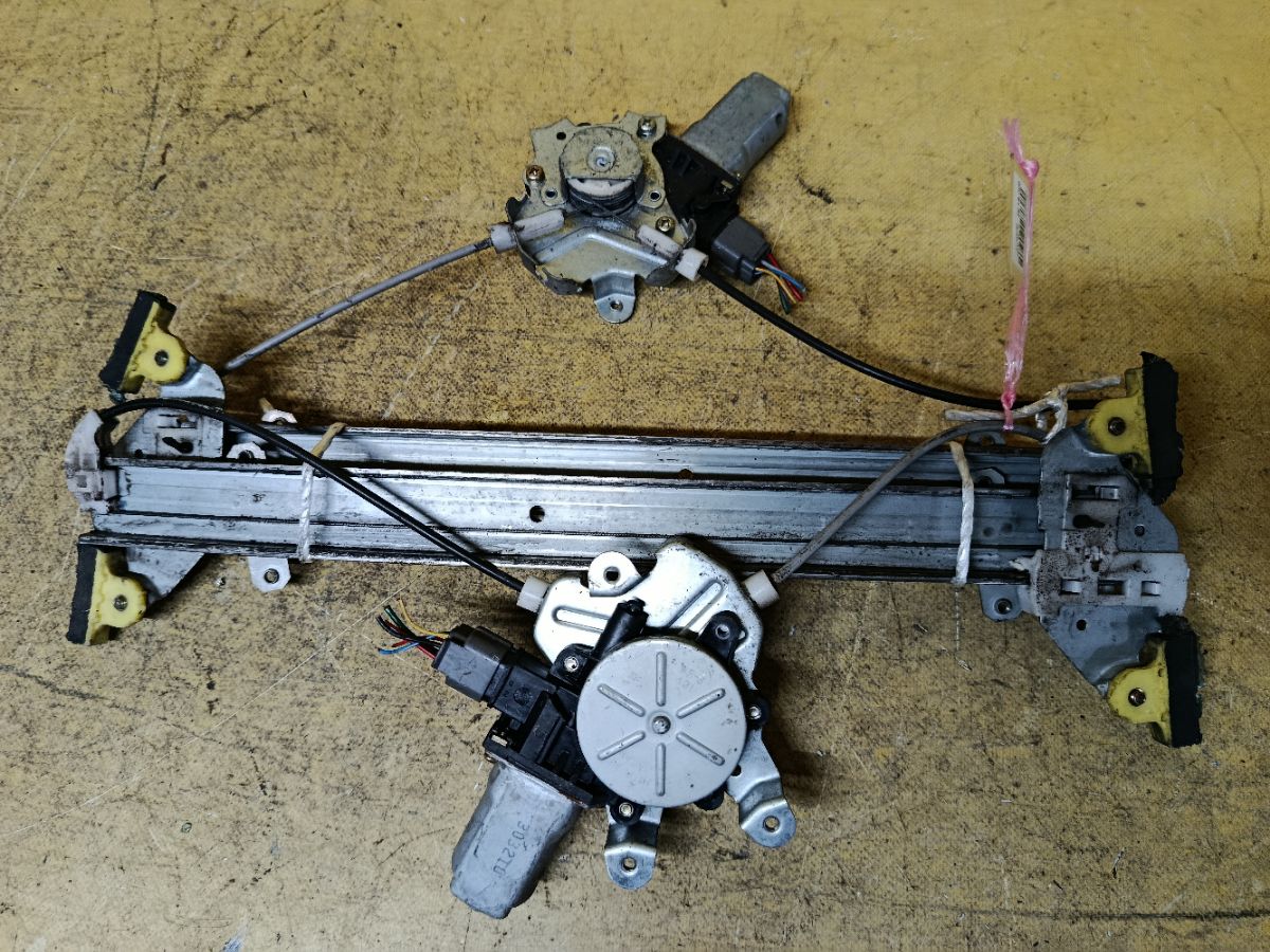 Стеклоподъемный механизм на Mitsubishi Lancer Cedia Wagon CS5W Фото 2