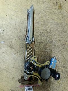 Стеклоподъемный механизм 85720-52020 на Toyota Vitz NCP13 Фото 2