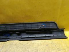 Накладка на порог салона 67911-52090, 67912-52090 на Toyota Vitz NCP13 Фото 5