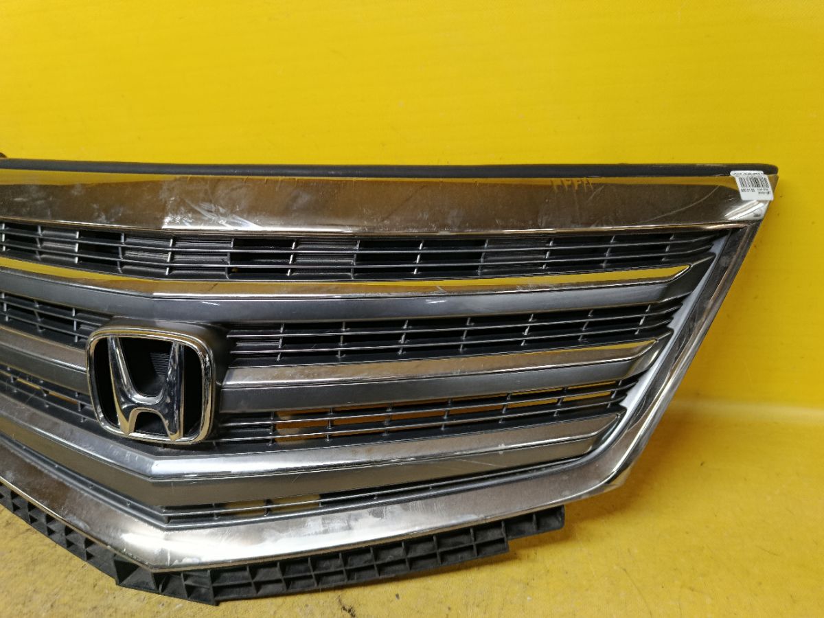 Решетка радиатора 71121-SYK-003, 71143-SYK-51 на Honda Elysion RR1 Фото 3