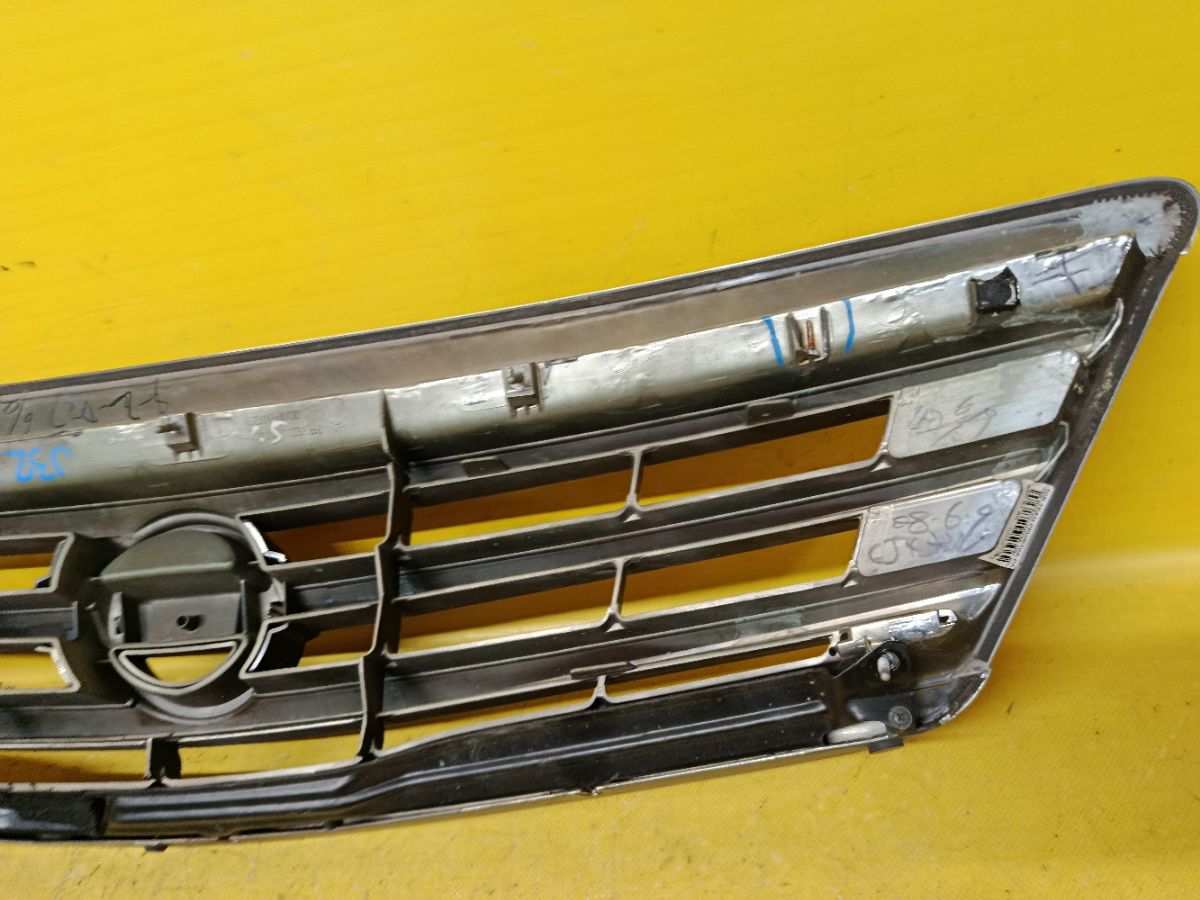 Решетка радиатора 62310-JN03A на Nissan Teana J32 Фото 6