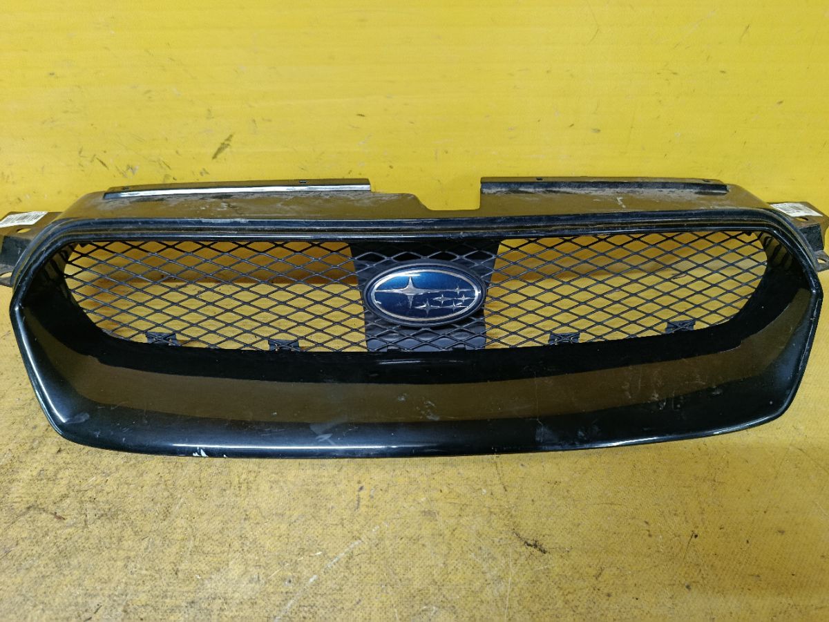 Решетка радиатора J1017AG001 на Subaru Legacy BL5 Фото 2