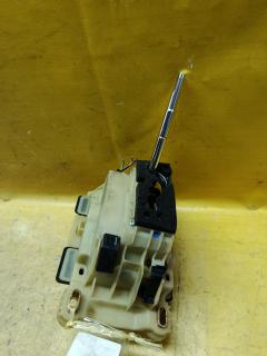 Ручка КПП A2032678524 на Mercedes-Benz C-Class W203.045 Фото 3