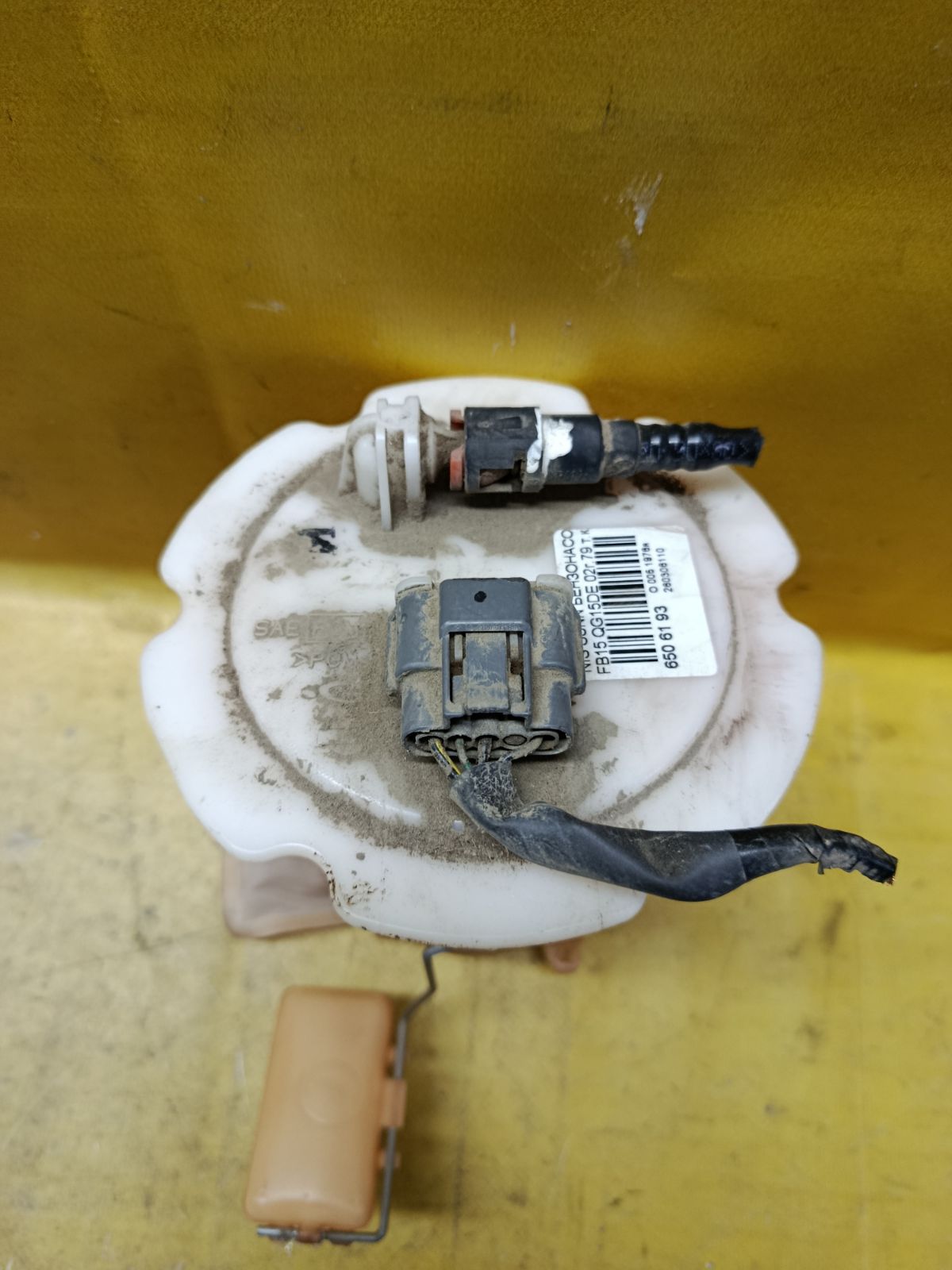 Бензонасос на Nissan Sunny FB15 QG15DE Фото 1