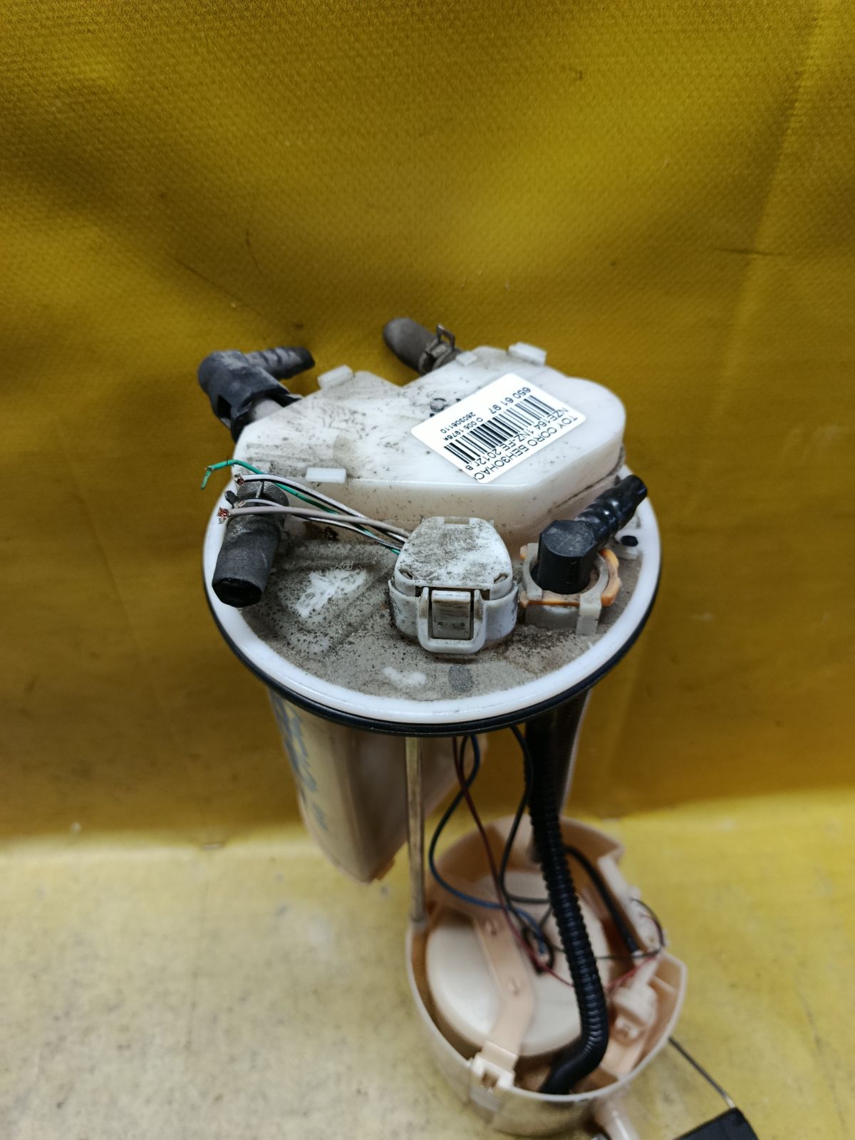 Бензонасос на Toyota Corolla Axio NZE164 1NZ-FE Фото 1