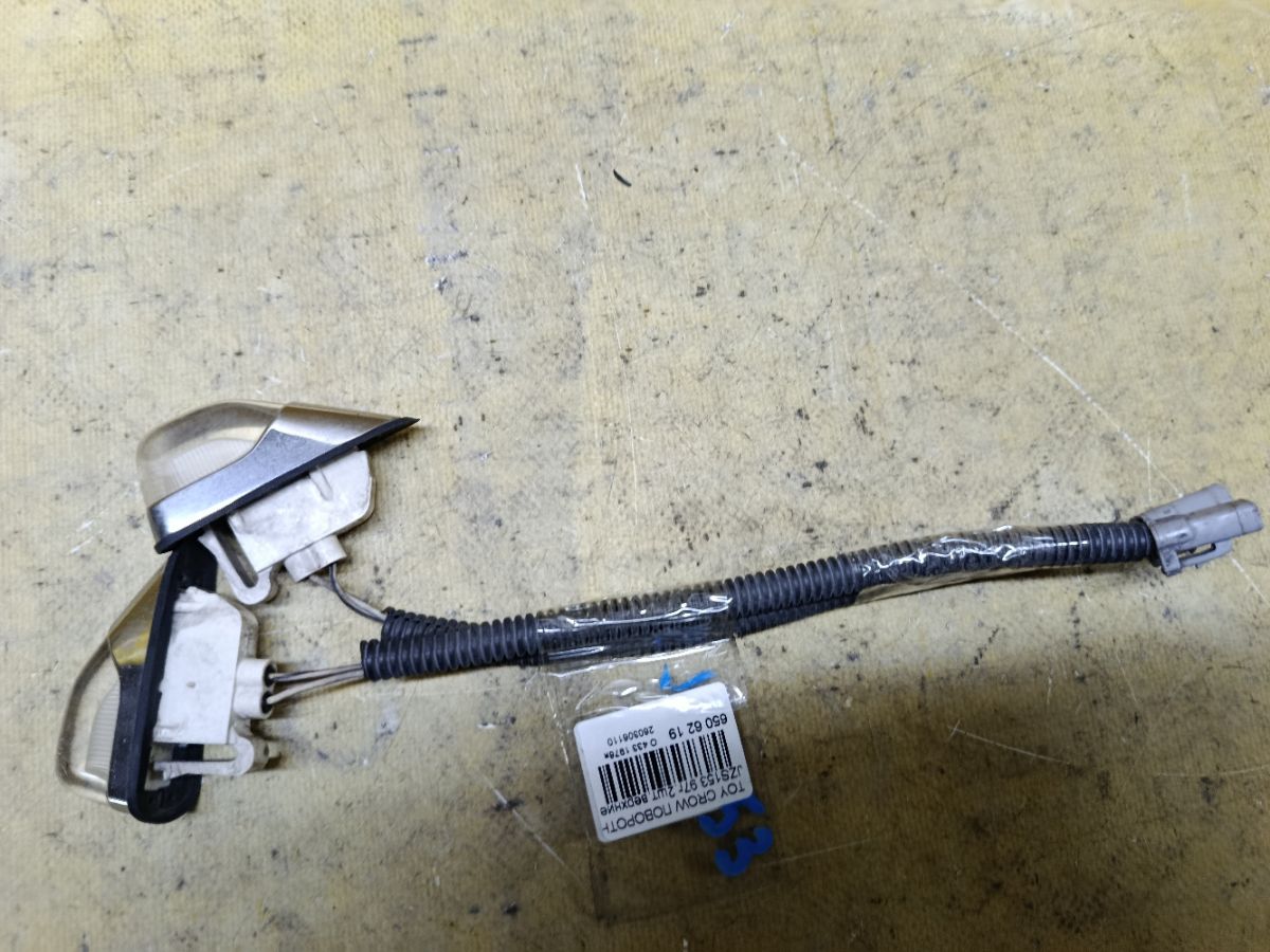 Поворотник в крыло 81731-50090 на Toyota Crown JZS153 Фото 1