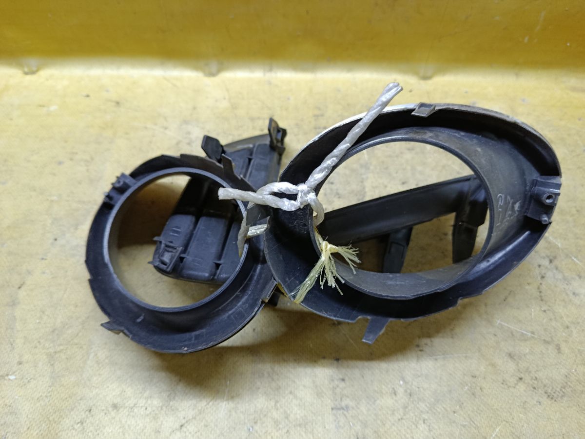 Заглушка в бампер 52128-42050, 52127-42050, 53286-42040, 52126-42030, 52125-42030 на Toyota Vanguard ACA33W Фото 5