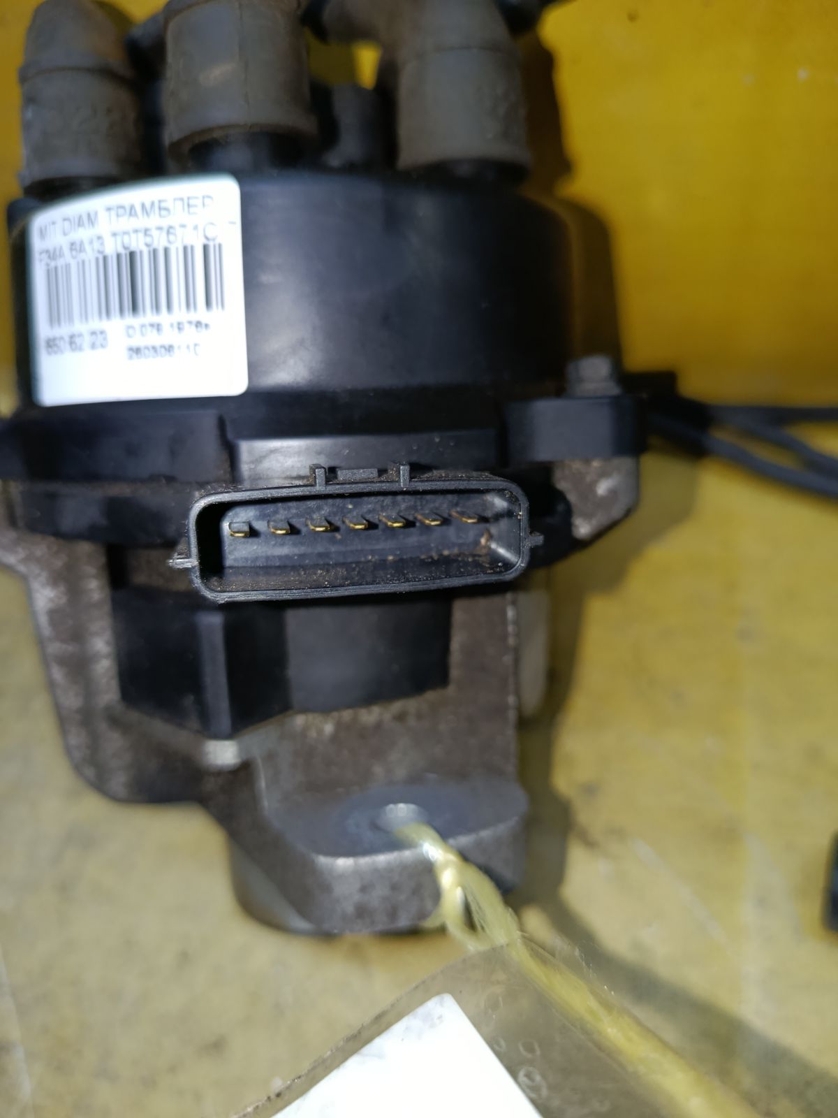 Трамблер T0T57671C на Mitsubishi Diamante F34A 6A13 Фото 5