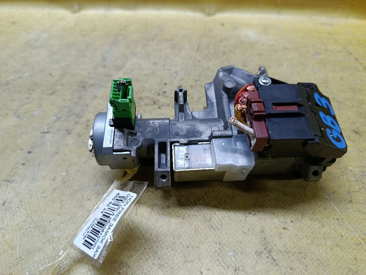 Замок зажигания на Honda Freed GB3 Фото 1