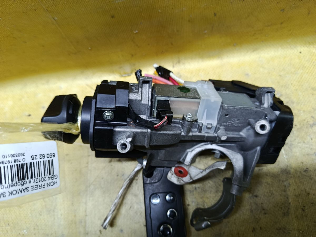 Замок зажигания на Honda Freed GB4 Фото 3