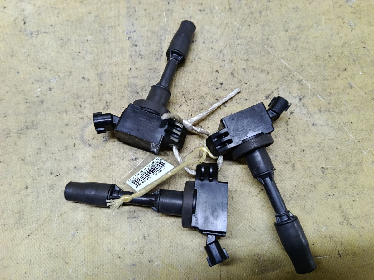 Катушка зажигания 90919-02281 на Toyota Tank M900A 1KR-FE Фото 1