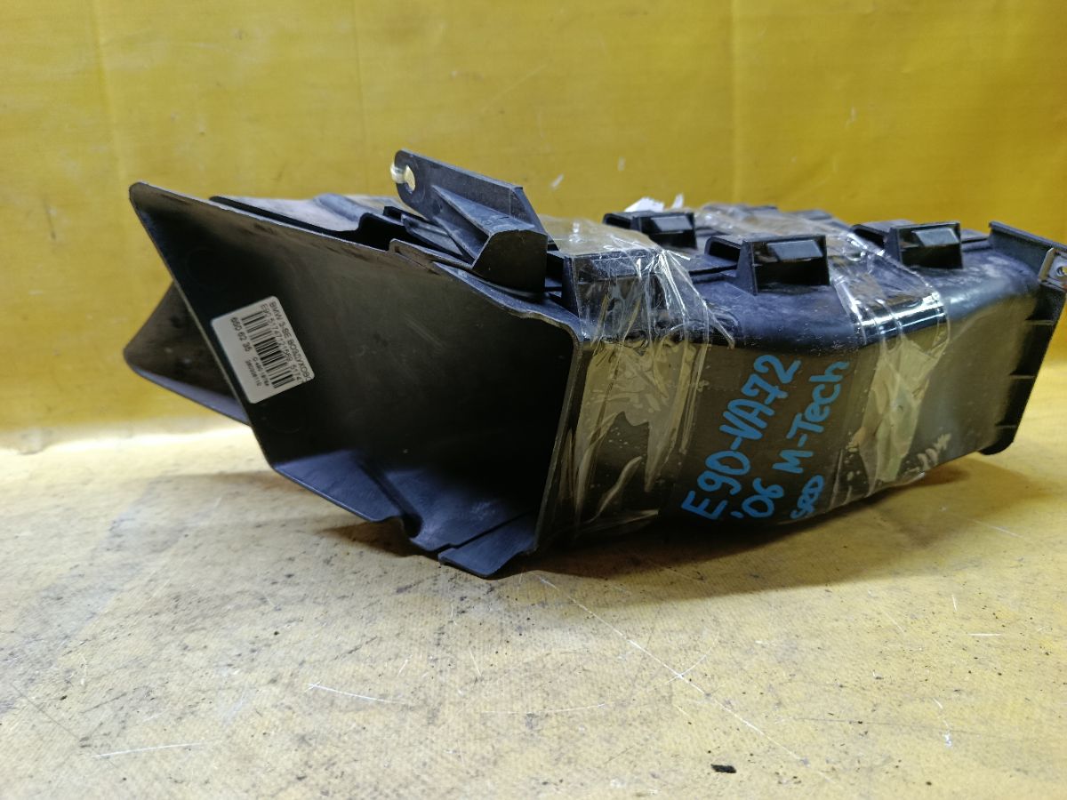 Воздуховод 51747121569, 51747121570 на Bmw 3-Series E90 Фото 1