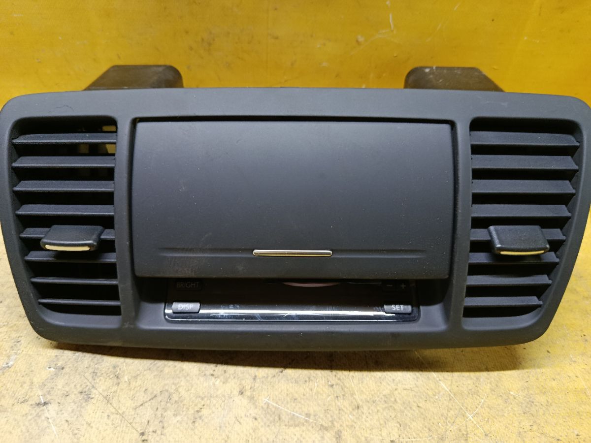 Часы 85201AG010B на Subaru Legacy Wagon BP5 Фото 1