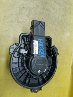 Мотор печки на Toyota Corolla Axio NZE164