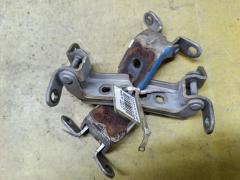 Петля двери шарнирная на Nissan Sunny FB15, Переднее расположение