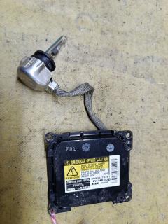 Блок розжига ксенона 85967-52030 на Toyota Noah AZR60G Фото 2