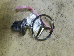 Эмблема на Mercedes-Benz C-Class W203, Переднее расположение