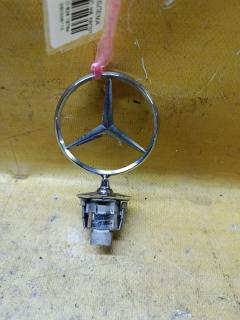 Эмблема на Mercedes-Benz C-Class W203 Фото 2