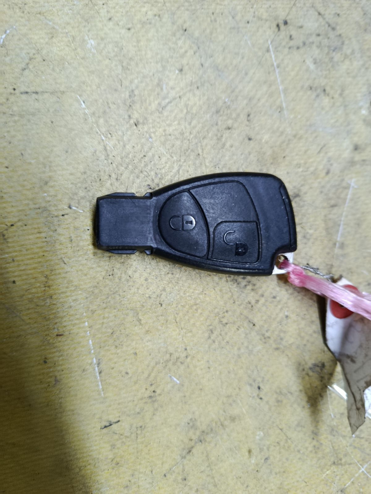 Чип-ключ на Mercedes-Benz C-Class Station Wagon S203 Фото 1