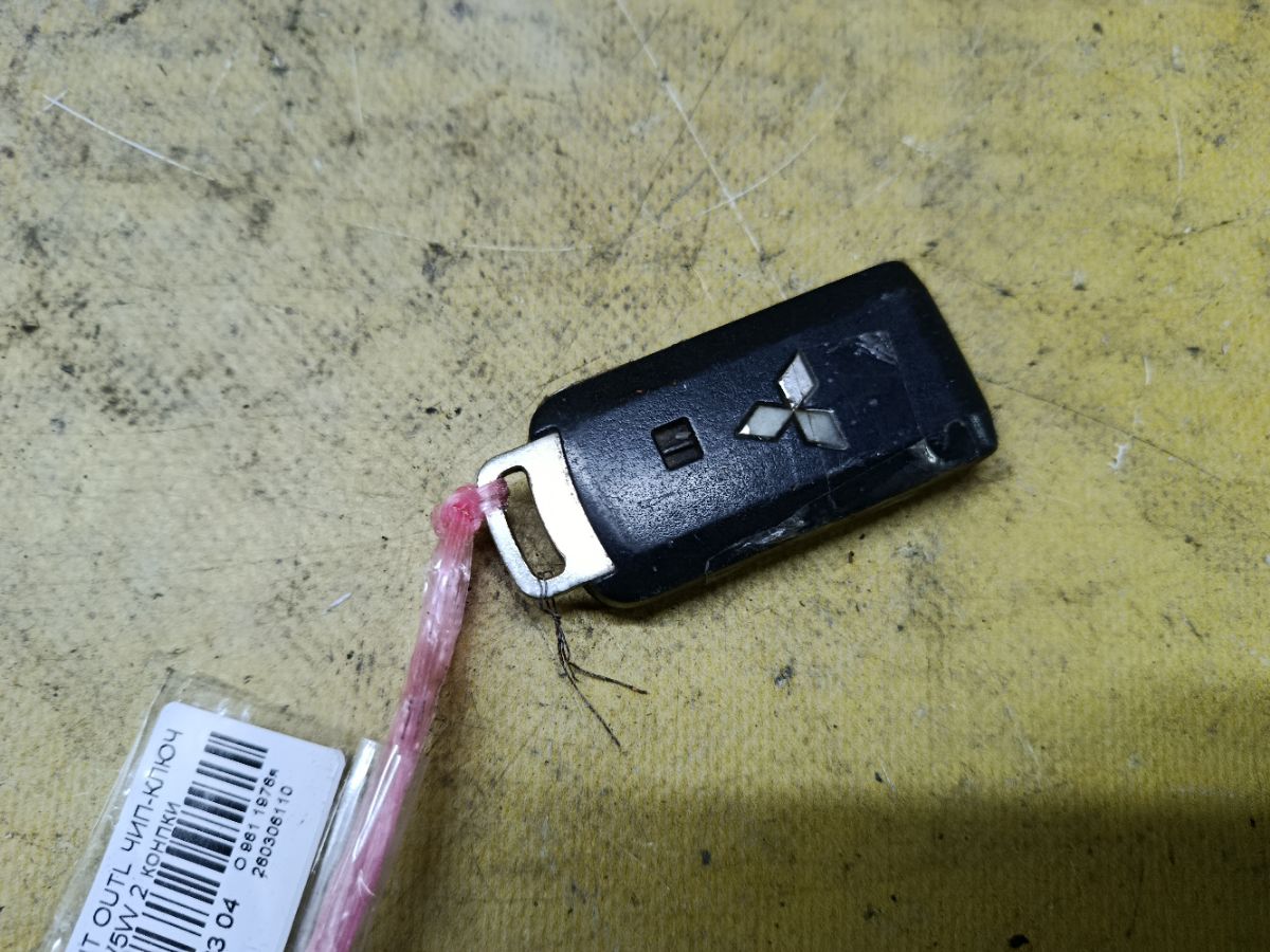 Чип-ключ на Mitsubishi Outlander CW5W Фото 2