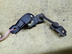 Датчик регулировки наклона фар на Honda Freed GB4, Переднее расположение