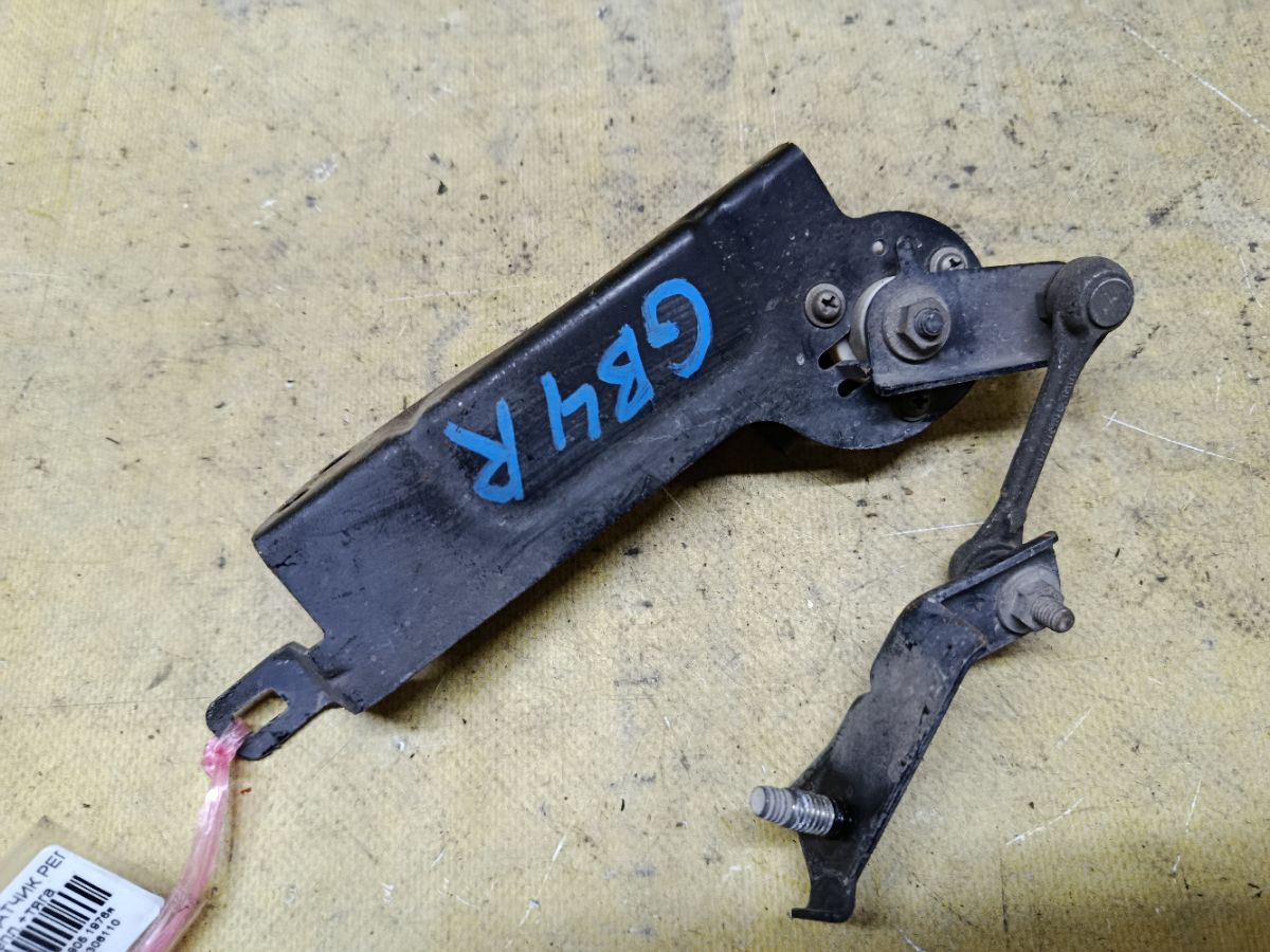 Датчик регулировки наклона фар на Honda Freed GB4 Фото 2