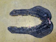 Крепление бампера 52115-12440, 52116-12400 на Toyota Corolla Fielder NZE144G Фото 2