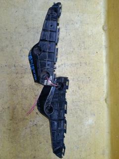 Крепление бампера 52115-12470, 52116-12430 на Toyota Corolla Axio NZE164 Фото 2