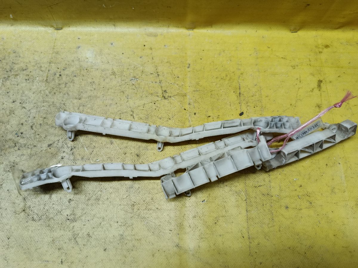 Крепление бампера на Mitsubishi Outlander CW5W Фото 2