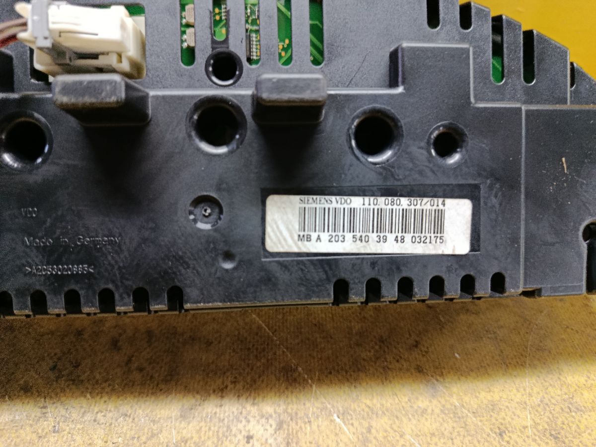 Спидометр A2035403948 на Mercedes-Benz C-Class Station Wagon S203.246 271.946 Фото 5