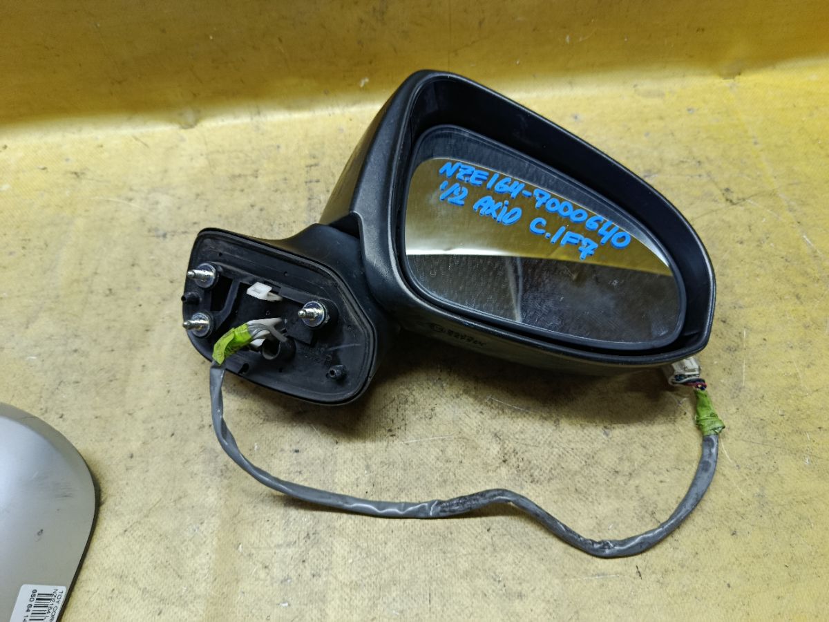 Зеркало двери боковой на Toyota Corolla Axio NZE164 Фото 4