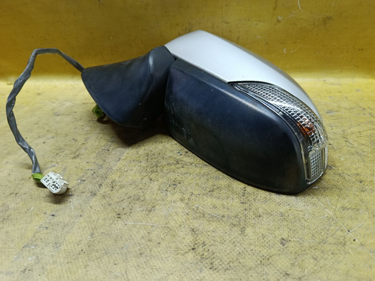 Зеркало двери боковой на Toyota Corolla Axio NZE164 Фото 3