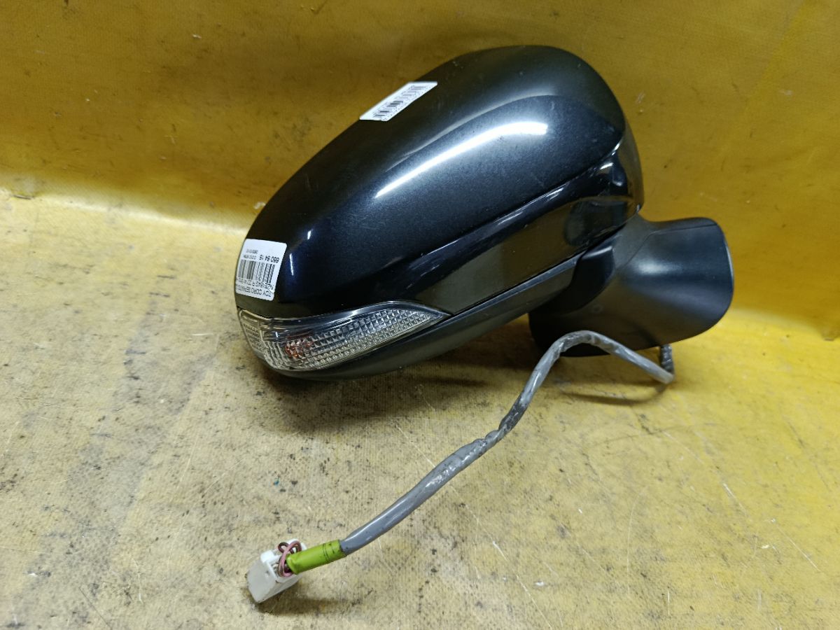 Зеркало двери боковой на Toyota Corolla Fielder NZE164G Фото 1