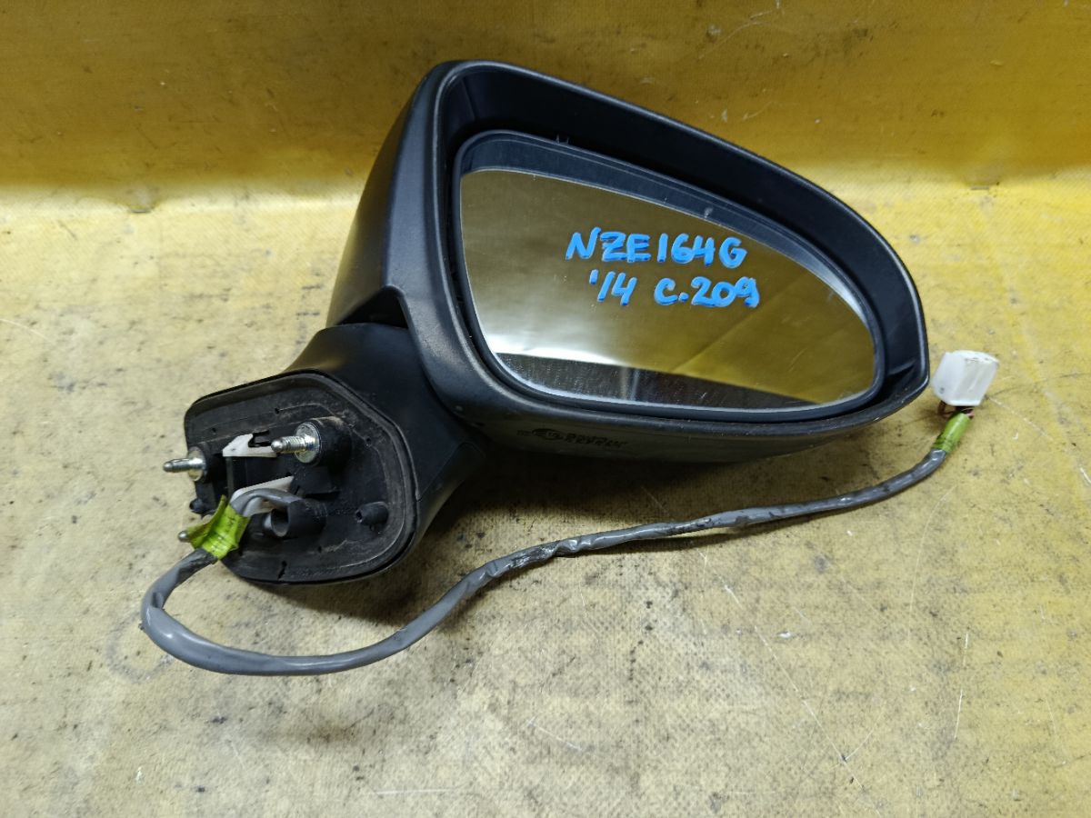 Зеркало двери боковой на Toyota Corolla Fielder NZE164G Фото 3